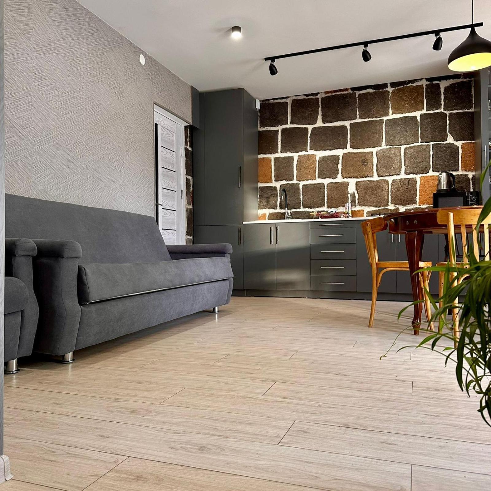 Eco House Apartman Gjoumri Kültér fotó