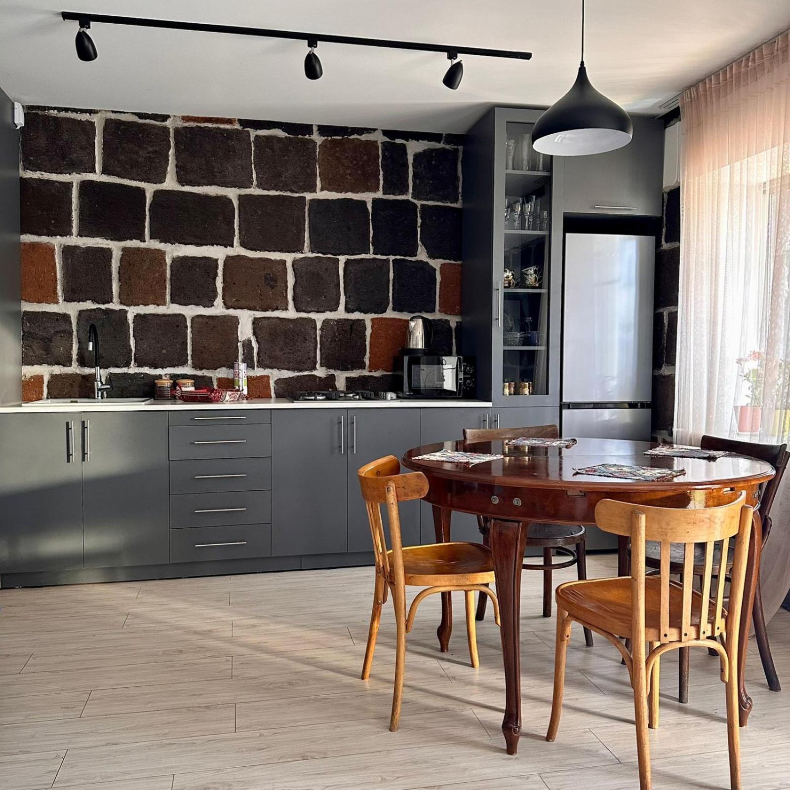 Eco House Apartman Gjoumri Kültér fotó